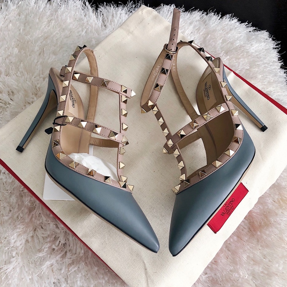 ✨New VALENTINO GARAVANI Rockstud Ankle Strap Pumps - Picture 3 of 8
